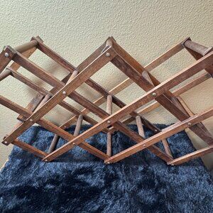 Vintage Wooden Collapsible Wine Rack For 10 Bottles